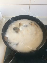质嫩爽口的红烧鱼做法图解4)