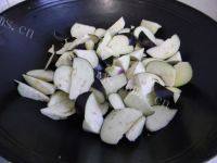 家常菜排骨烧茄子做法图解6)