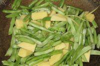 家常菜土豆炖芸豆做法图解5)