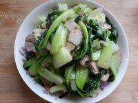 油菜炒肉自制