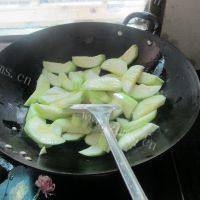 家常菜豆腐丝瓜汤做法图解5)
