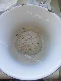 好吃的杂粮面包做法图解8)