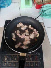 简单香菇炒肉做法图解5)
