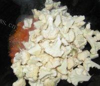 饱满的番茄菜花做法图解6)