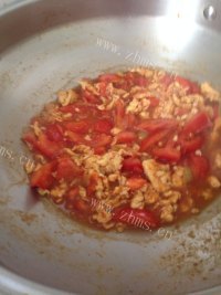 特色美食西红柿炒鸡蛋做法图解11)
