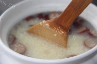 美味的小米红枣粥做法图解7)