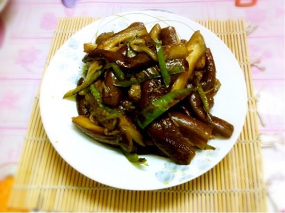 诱人的手撕茄子