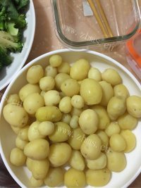 家常版胡椒煎土豆做法图解2)