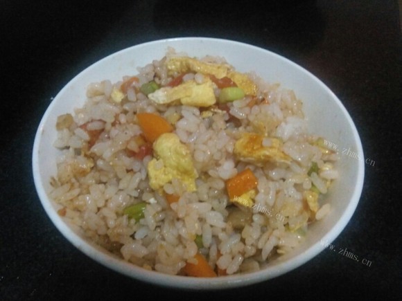 回味无穷的炒米饭