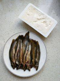 美味的泥鳅豆腐汤做法图解1)