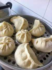美味的蒸包子