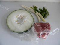 美味的冬瓜肉丸汤做法图解1)