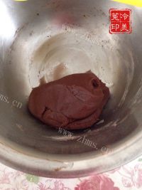美味的巧克力月饼做法图解6)