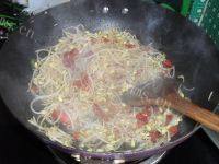 回味无穷的素炒黄豆芽