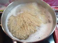 「DIY美食」榨菜肉丝面做法图解6)