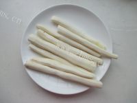 鲜美鱼头炖山药做法图解7)