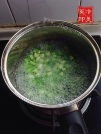 家常菜苦瓜摊鸡蛋做法图解4)