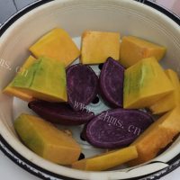 自制紫薯馅南瓜饼做法图解1)