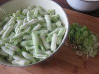 家常菜豆角蒸菜做法图解2)