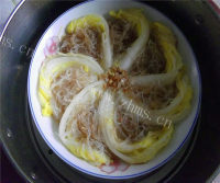 自制大白菜蒸粉丝做法图解9)