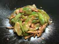 家常菜肉片炒丝瓜