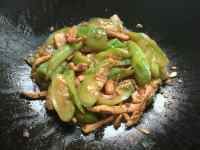 家常菜肉片炒丝瓜