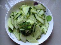 「DIY美食」黄瓜炒鸡蛋做法图解2)