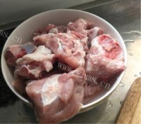 牛肉炖西红柿做法图解2)