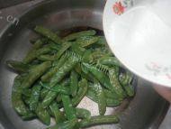 「DIY美食」蒜香荷兰豆做法图解7)