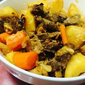 DIY牛肉炖土豆胡萝卜