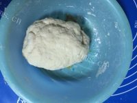 美味的香肠培根芝士年糕披萨做法图解2)