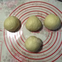 美味的热狗面包做法图解8)