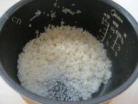 香甜的培根土豆煲仔饭做法图解8)