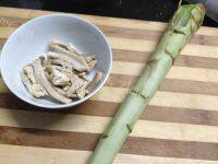 最爱的莴笋炒肉丝做法图解1)