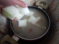 色香味浓的冬瓜薏米排骨汤做法图解8)