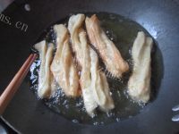 自制油条做法图解8)