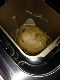 营养的红糖红枣吐司面包做法图解10)