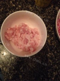 色味俱佳的豆角炒茄子做法图解1)