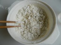 秘制蒲公英面絮汤做法图解3)