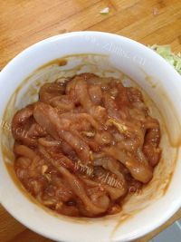 豆芽肉丝炒饼做法图解5)