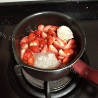 油而不腻的草莓酱的做法图解五