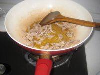 「DIY美食」芹菜炒肉做法图解5)