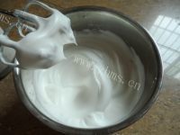 色香味浓的水果奶油蛋糕做法图解5)