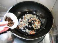 外婆教我做豆豉蒸排骨做法图解6)