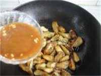 香飘十里的红烧茄子做法图解11)