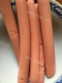 好吃的火腿肠卷馒头做法图解4)