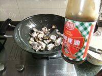 家常香菇排骨煲做法图解5)