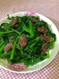 家常菜腊肠炒芥兰