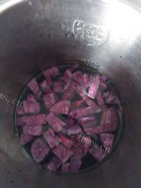 美味早餐紫薯豆浆做法图解3)