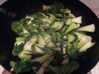绿色食物蒜蓉上海青做法图解5)